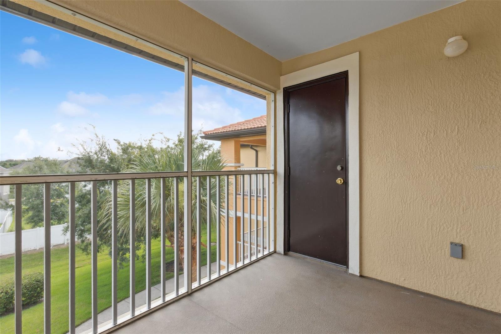 Image 26 of 53 For 5459 Vineland Road 4312