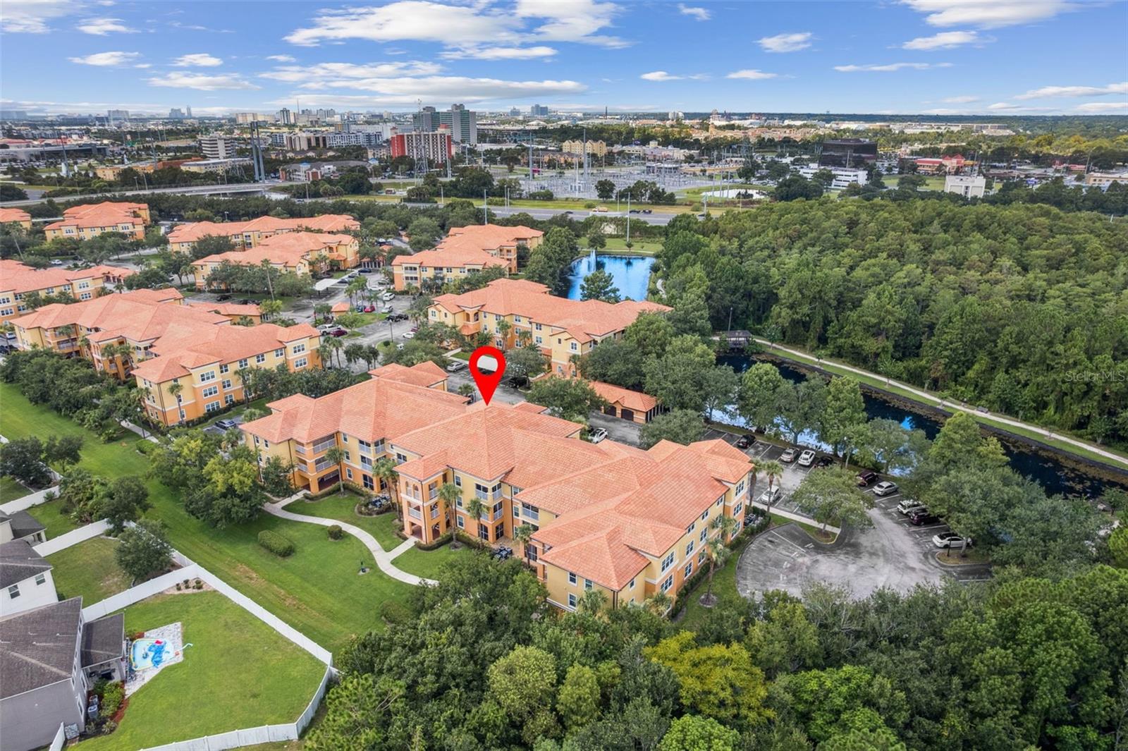 Image 36 of 53 For 5459 Vineland Road 4312