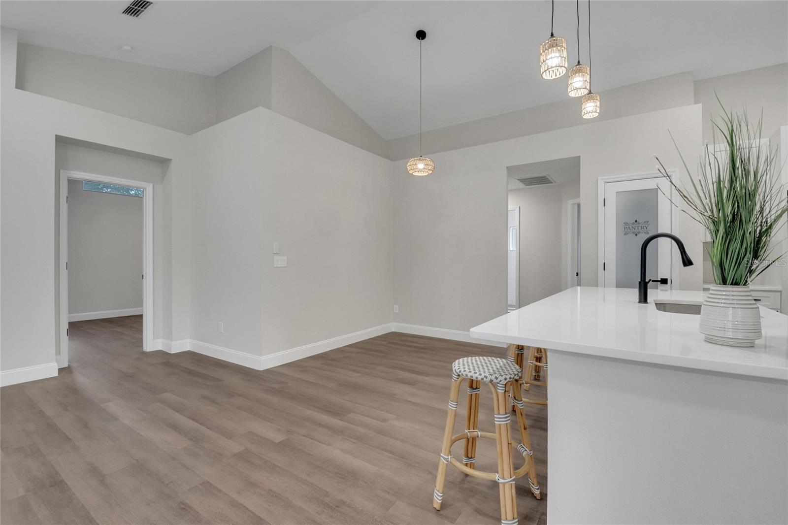 Image 12 of 33 For 13543 Emeraldview Drive