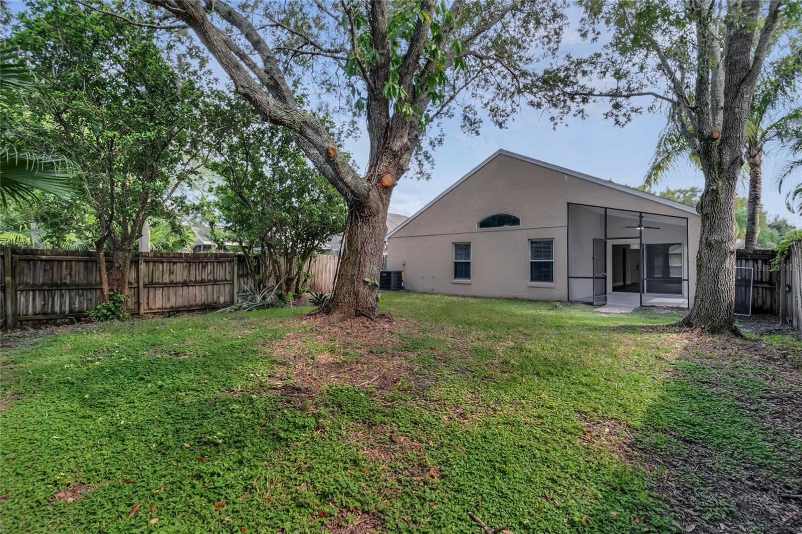 Image 29 of 33 For 13543 Emeraldview Drive