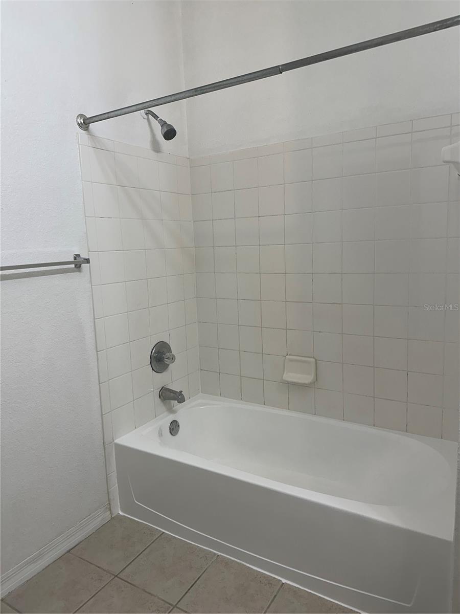 Image 38 of 43 For 2513 Maitland Crossing Way 208