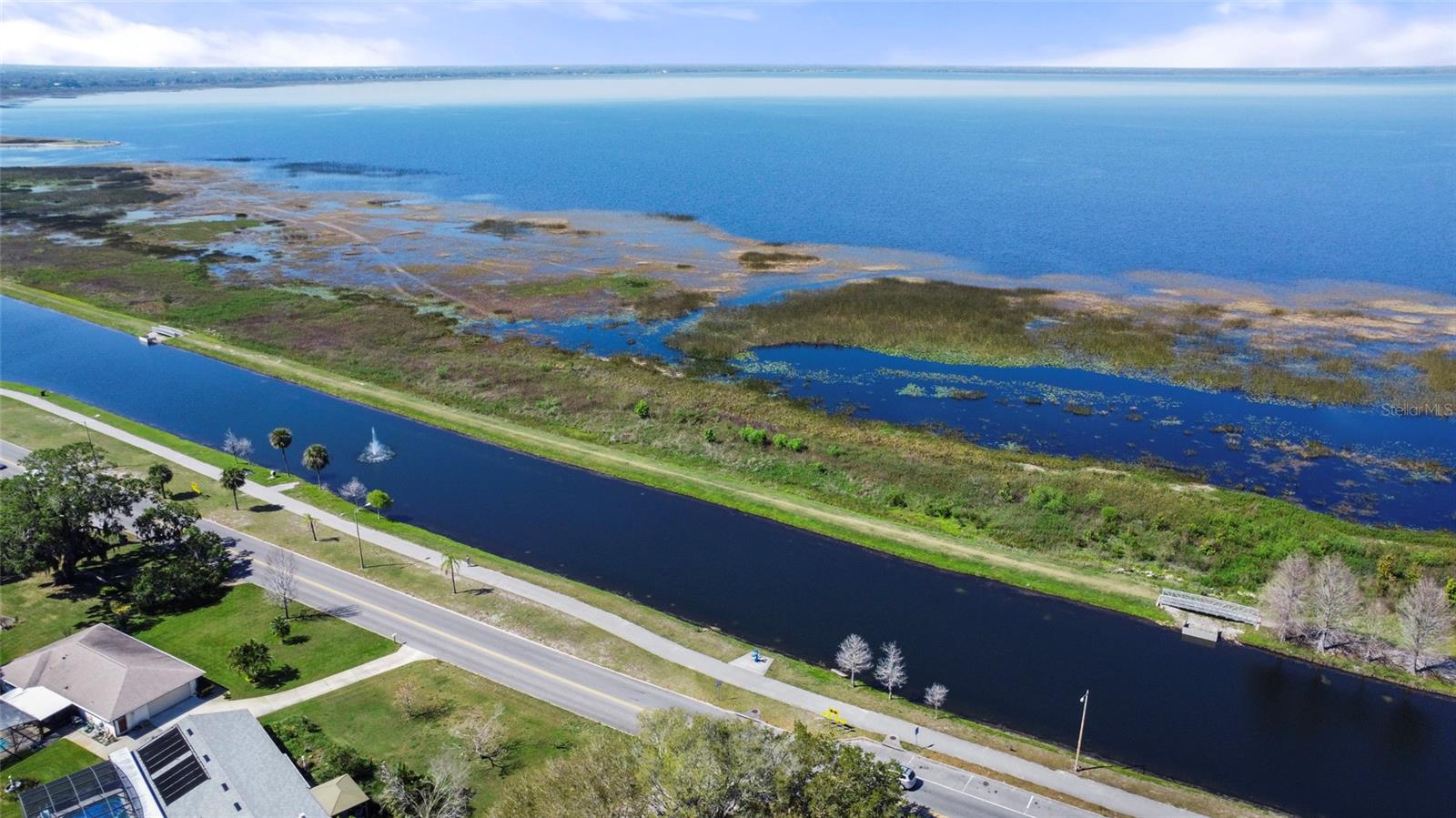Image 33 of 34 For 25 Lakeshore Boulevard