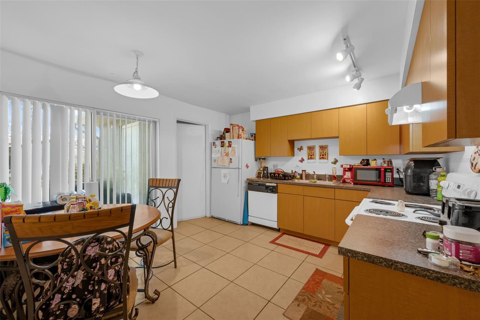 Image 19 of 35 For 8137 And 8139 Parrot Drive