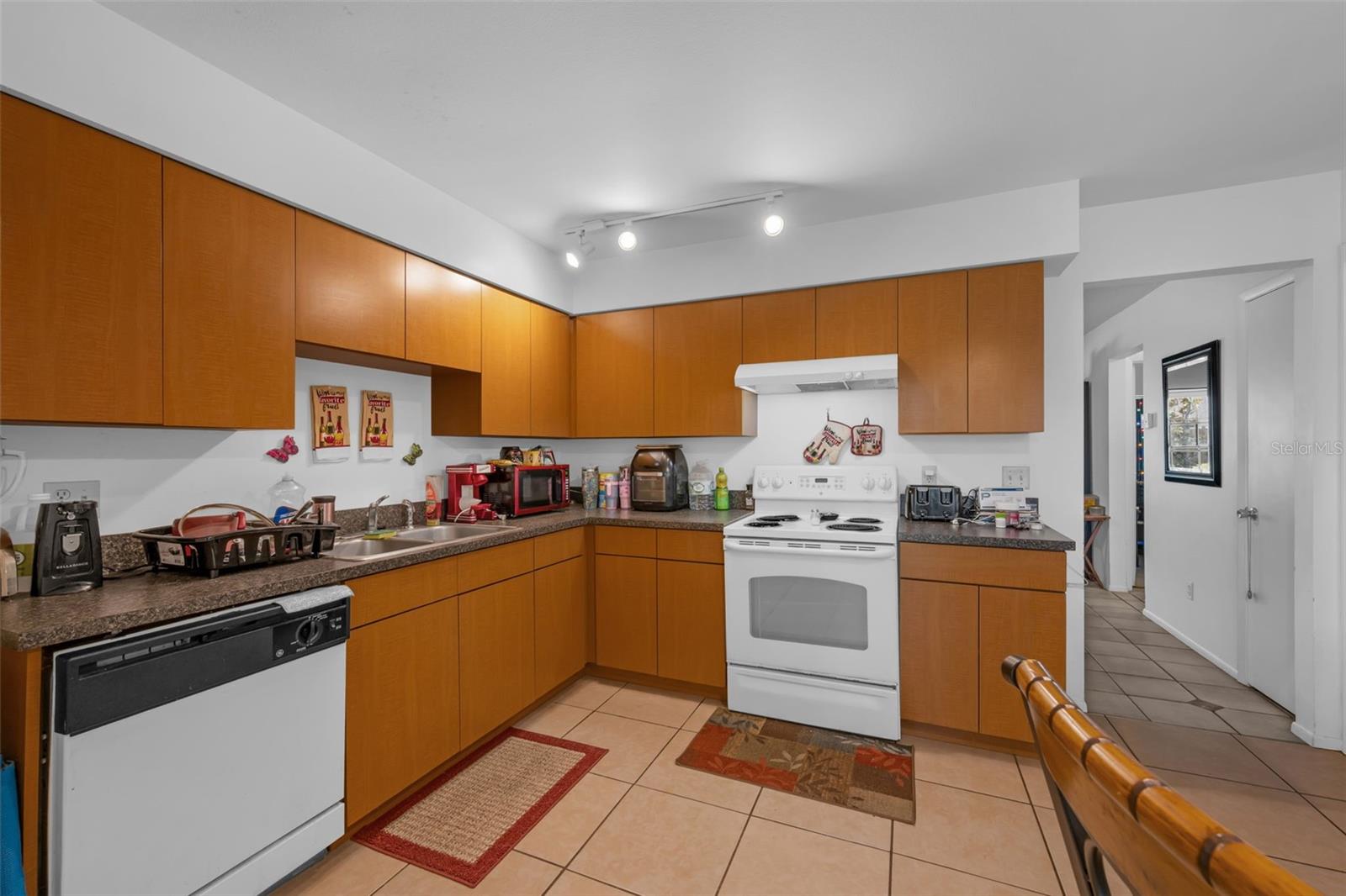 Image 20 of 35 For 8137 And 8139 Parrot Drive