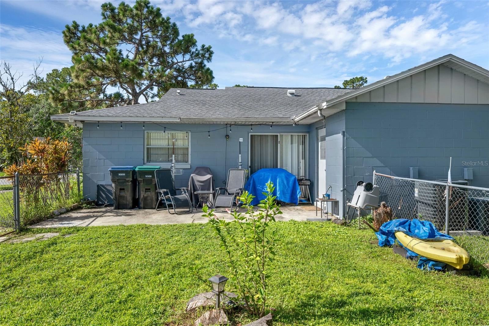 Image 32 of 35 For 8137 And 8139 Parrot Drive
