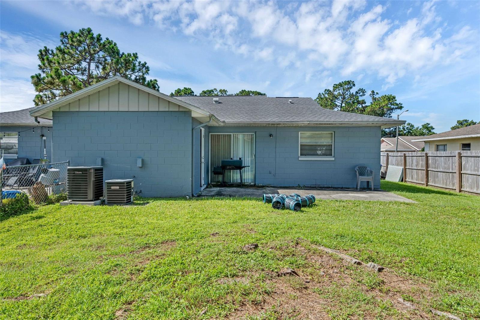 Image 34 of 35 For 8137 And 8139 Parrot Drive