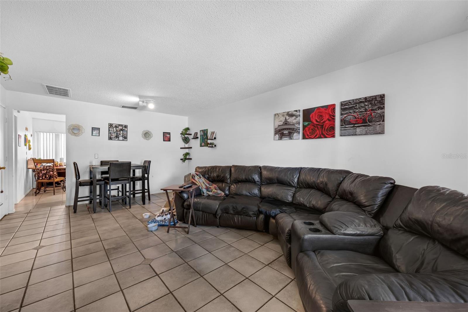 Image 5 of 35 For 8137 And 8139 Parrot Drive