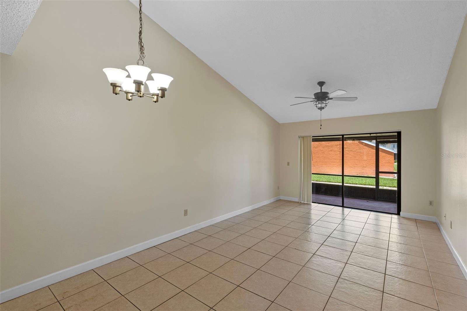 Image 10 of 40 For 49 Silver Park Circle