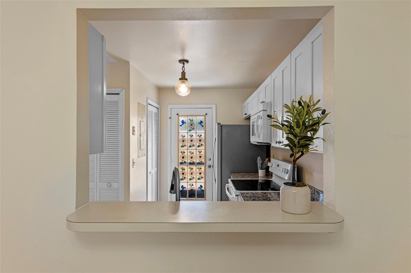 Image 11 of 40 For 49 Silver Park Circle