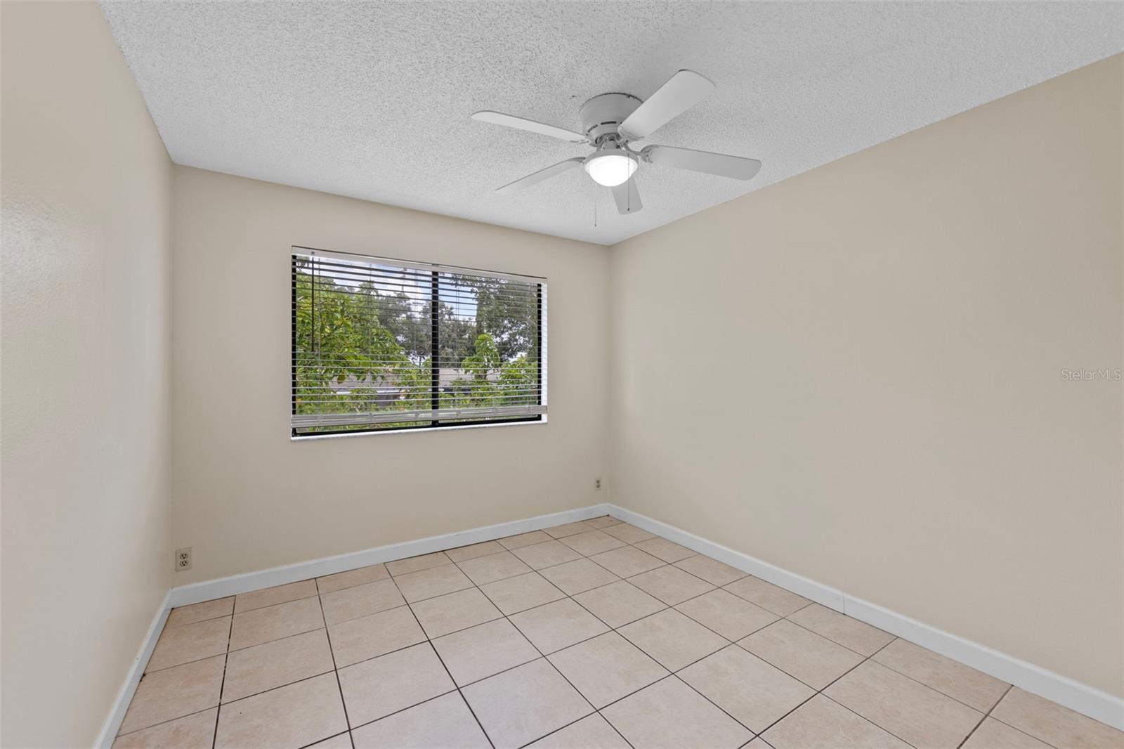 Image 20 of 40 For 49 Silver Park Circle