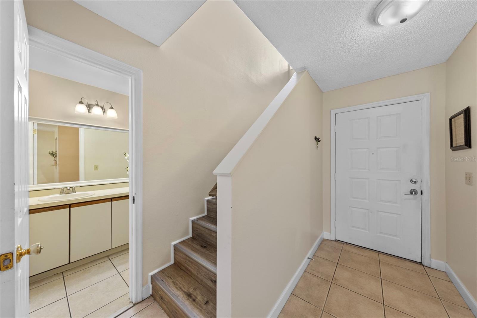 Image 8 of 40 For 49 Silver Park Circle
