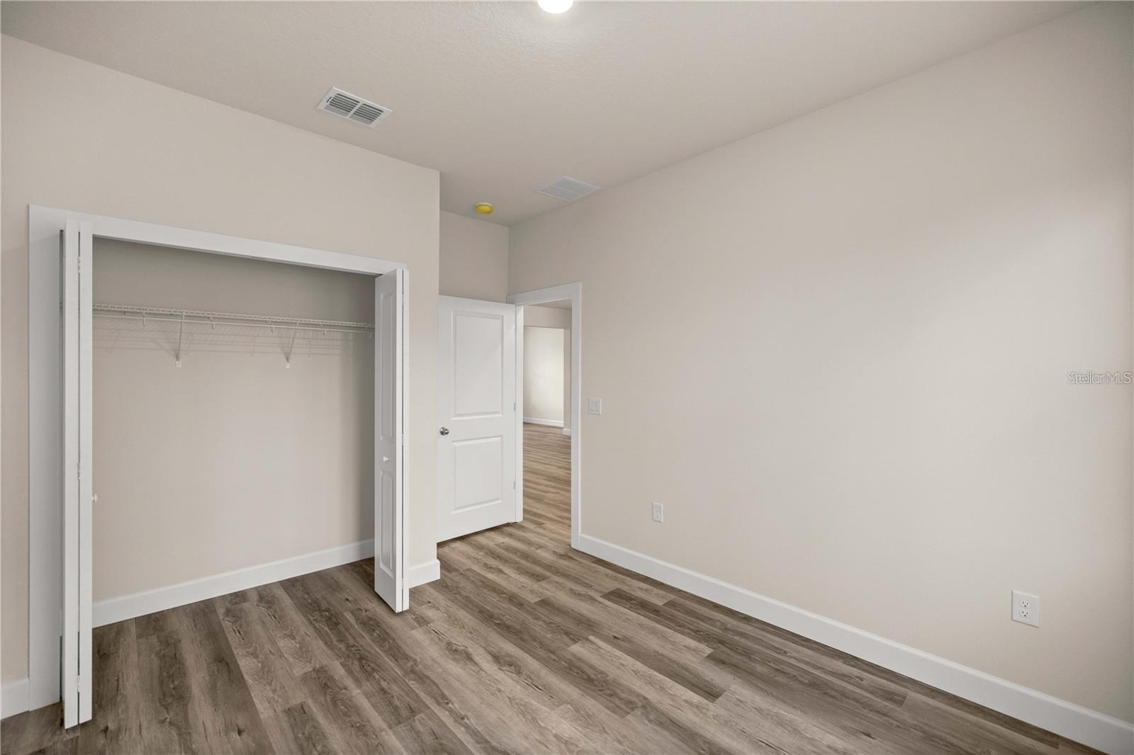 Image 9 of 16 For 1861 W Hamshire Blvd
