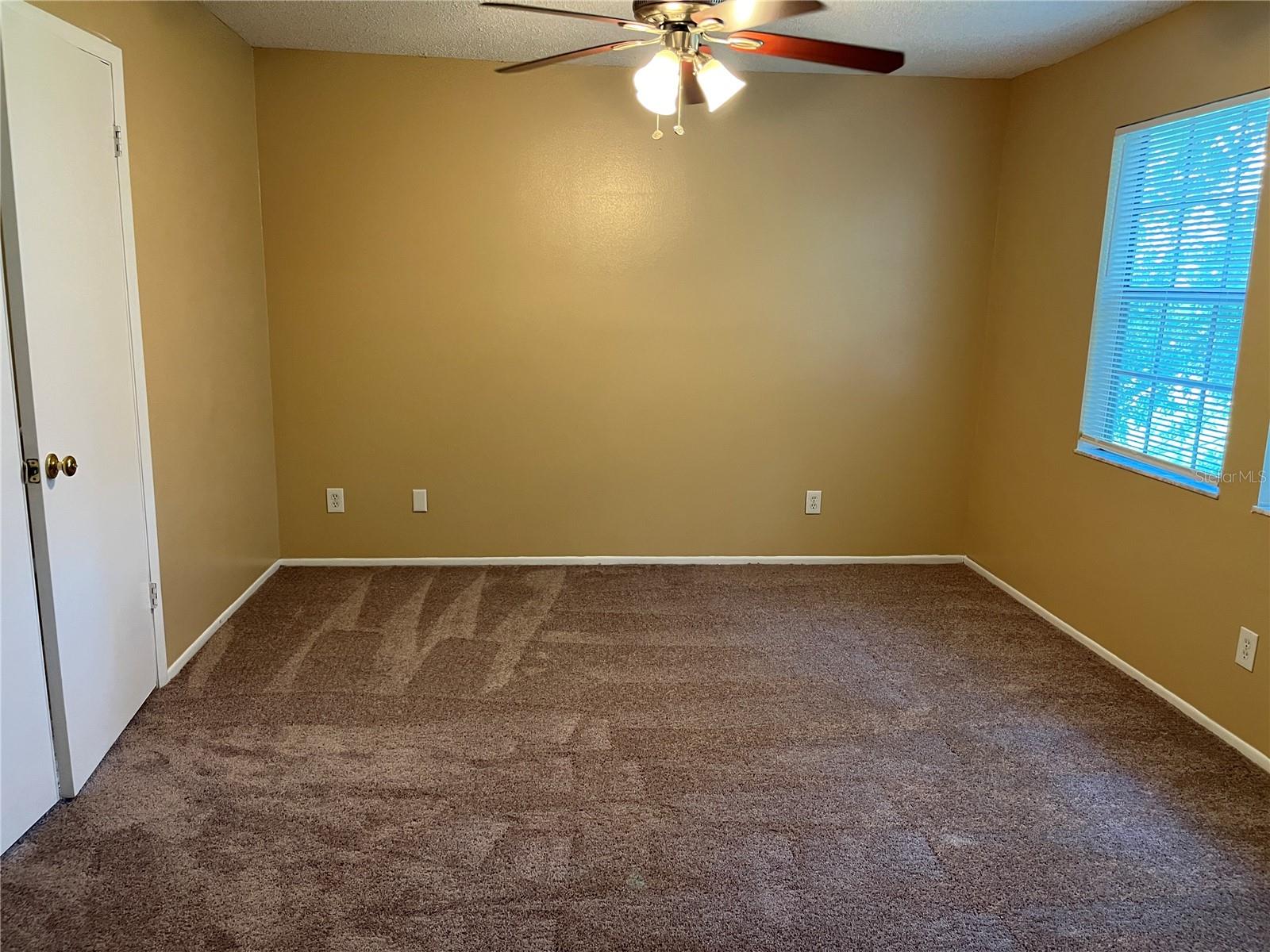 Image 11 of 20 For 11747 Whitewing Court