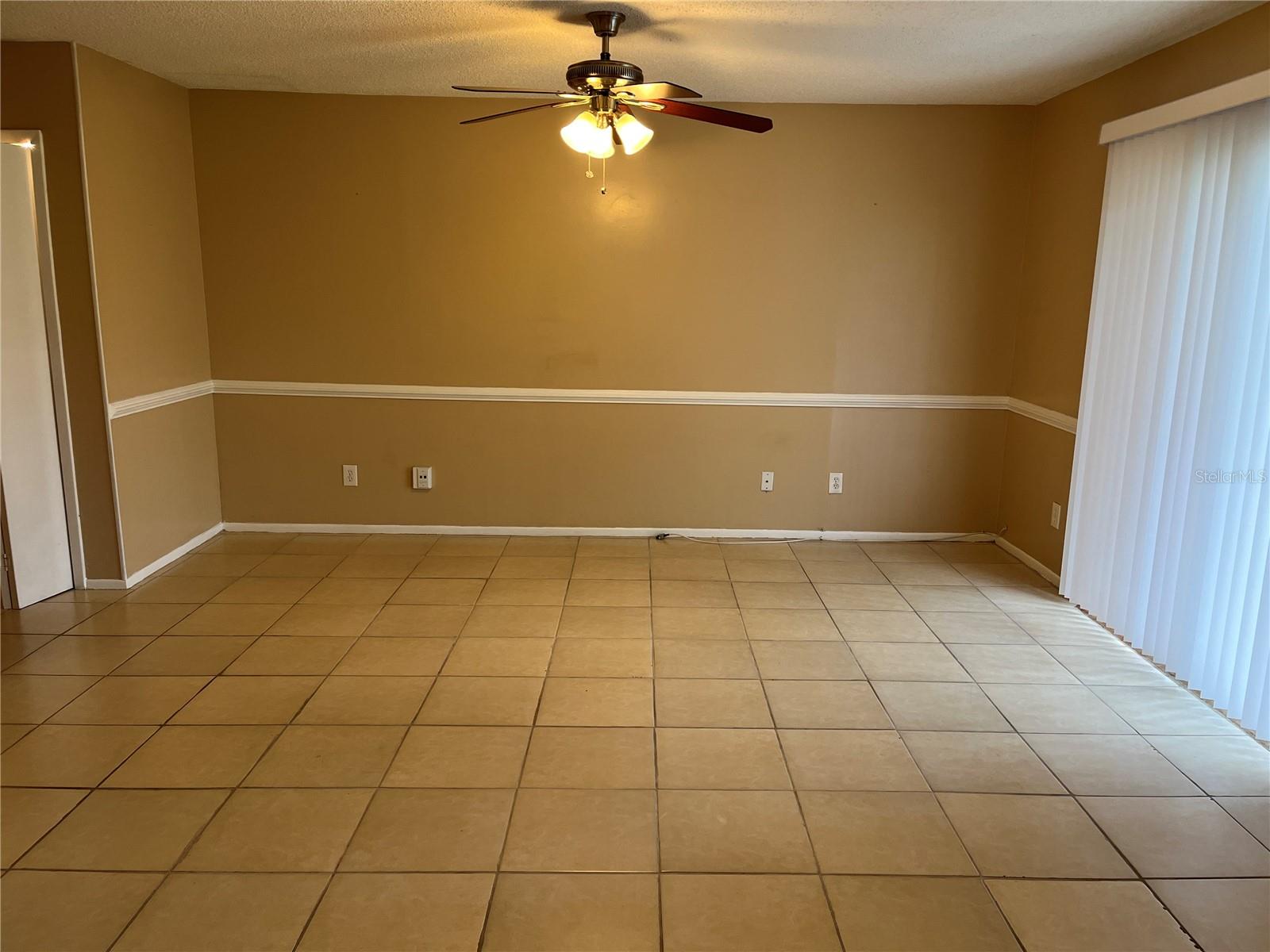 Image 4 of 20 For 11747 Whitewing Court