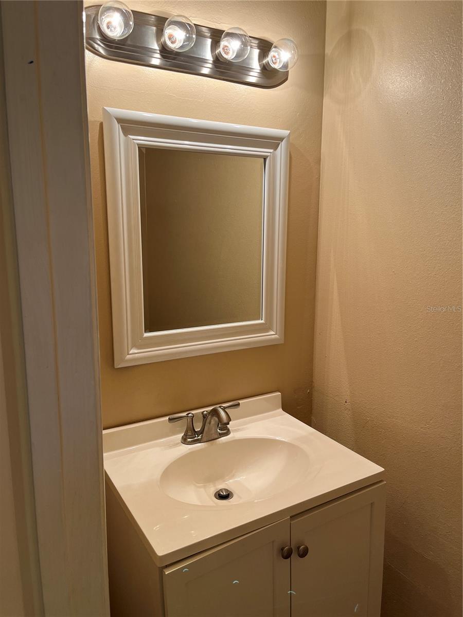 Image 5 of 20 For 11747 Whitewing Court