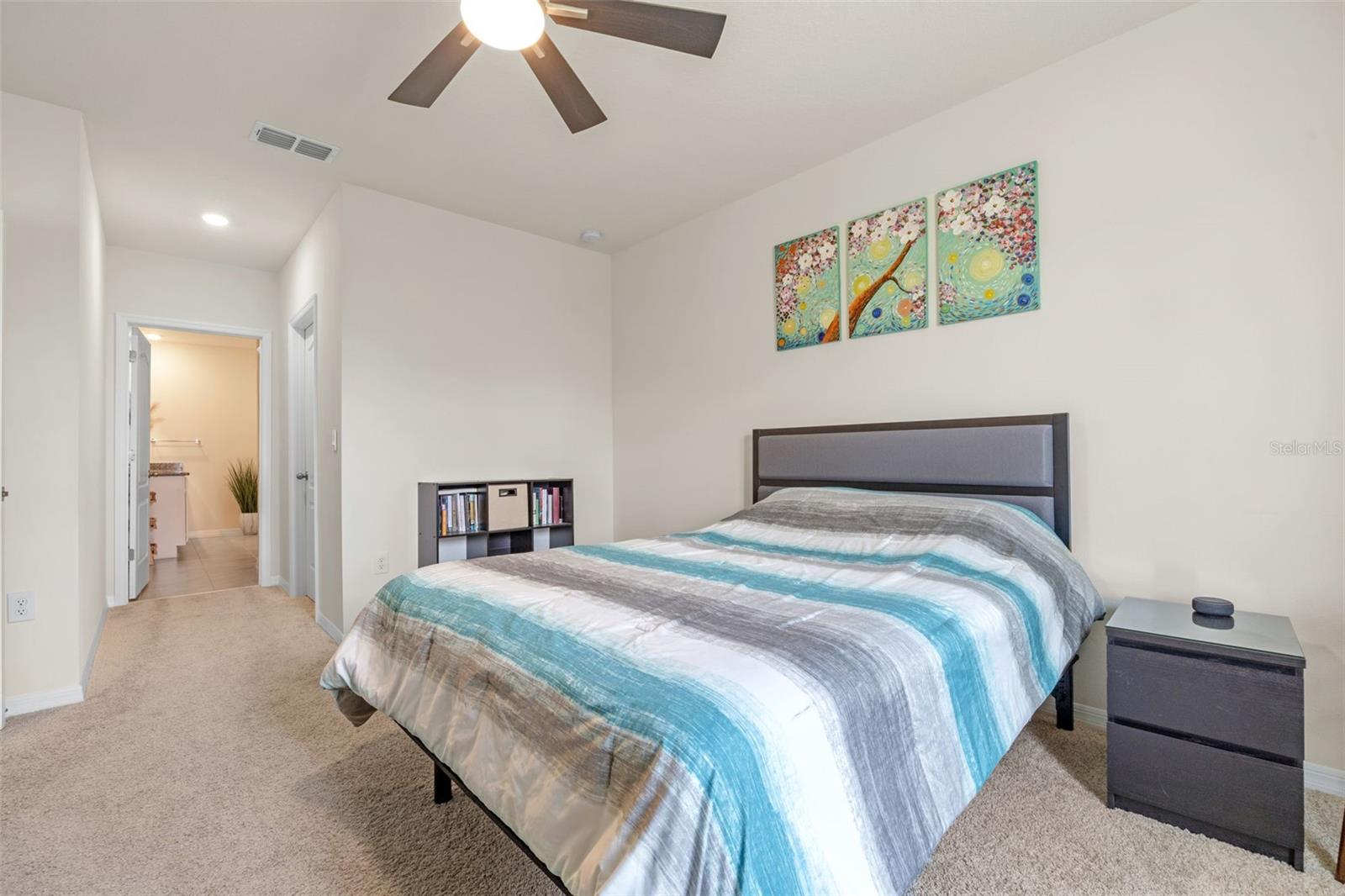 Image 22 of 63 For 5362 Douglas Fir Drive