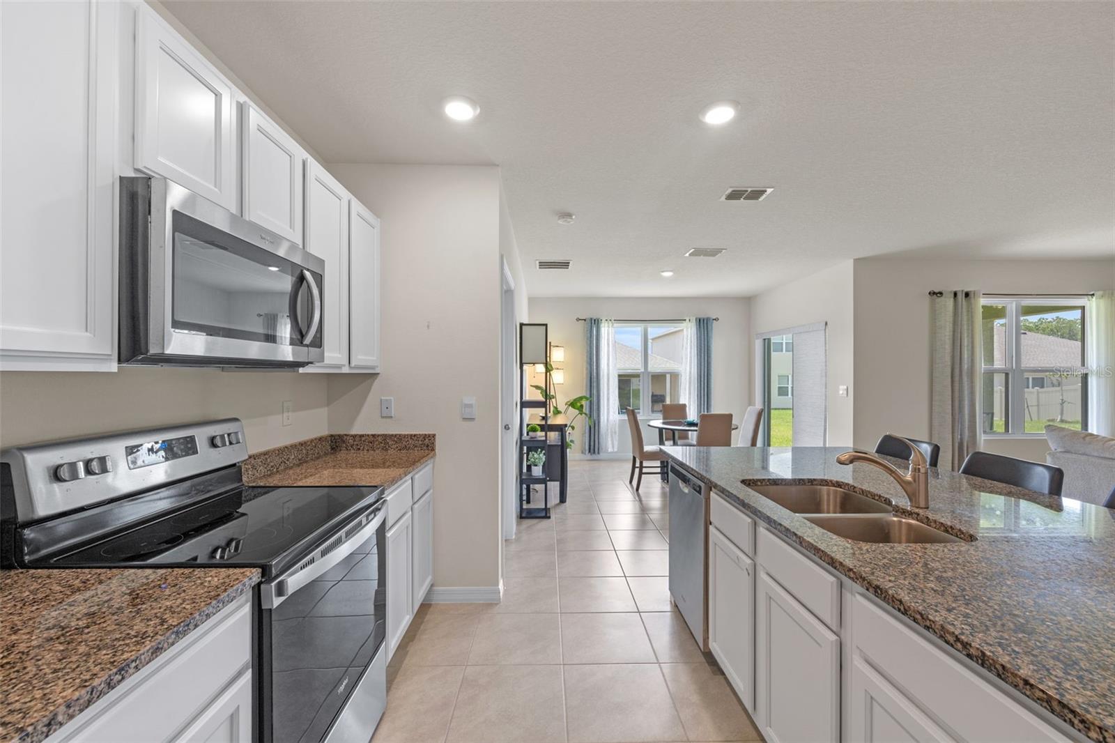 Image 6 of 63 For 5362 Douglas Fir Drive
