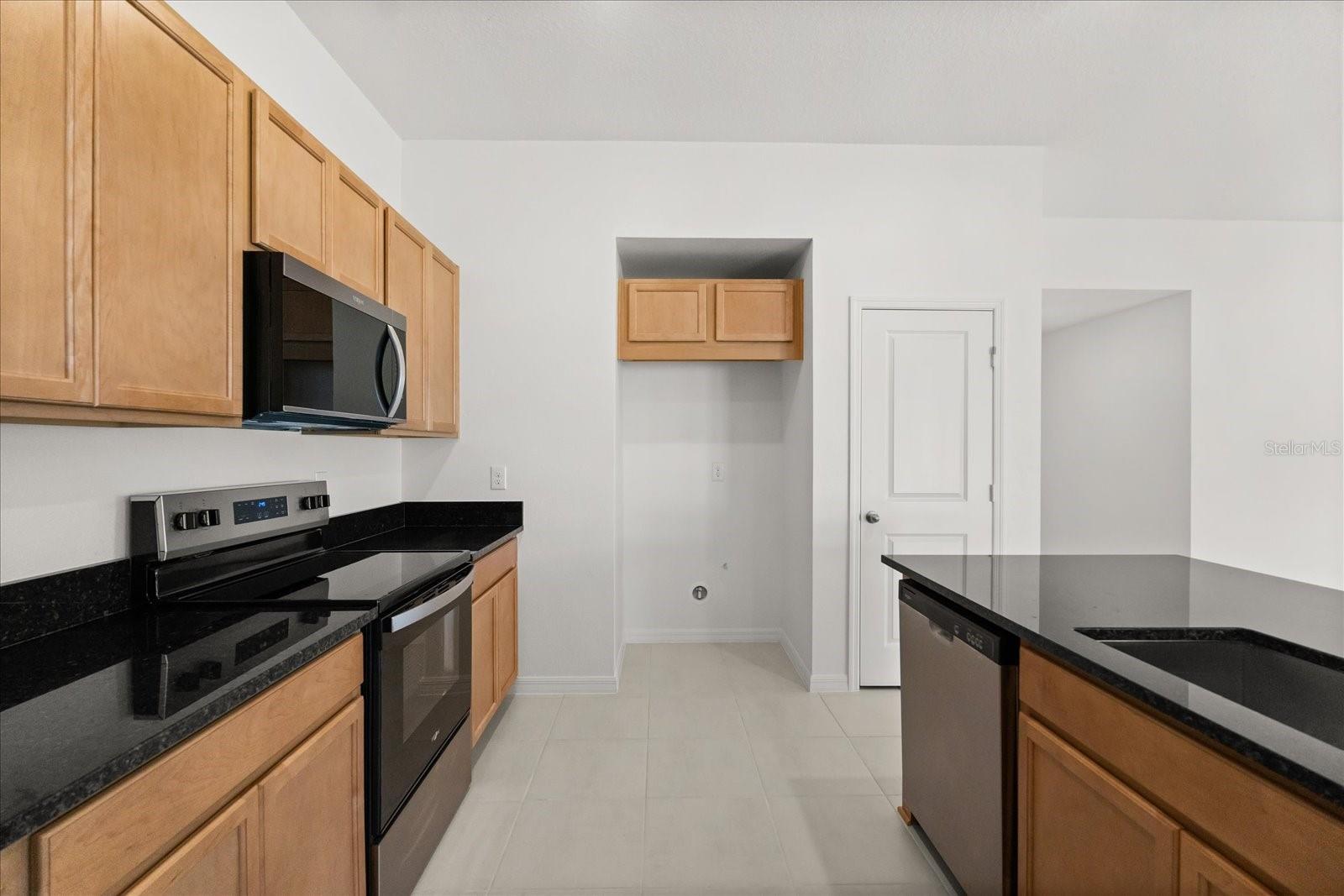 Image 5 of 18 For 5717 Thalia Road