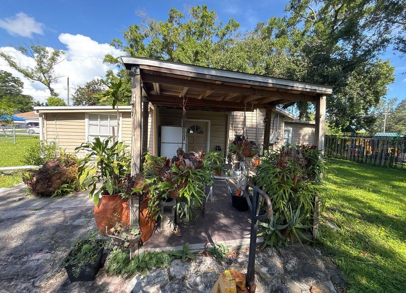 Image 12 of 18 For 6811 Willow Avenue