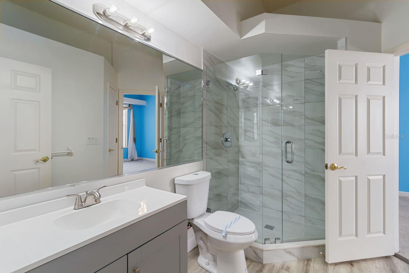 Listing photo id 18 for 14319 Tambourine Dr