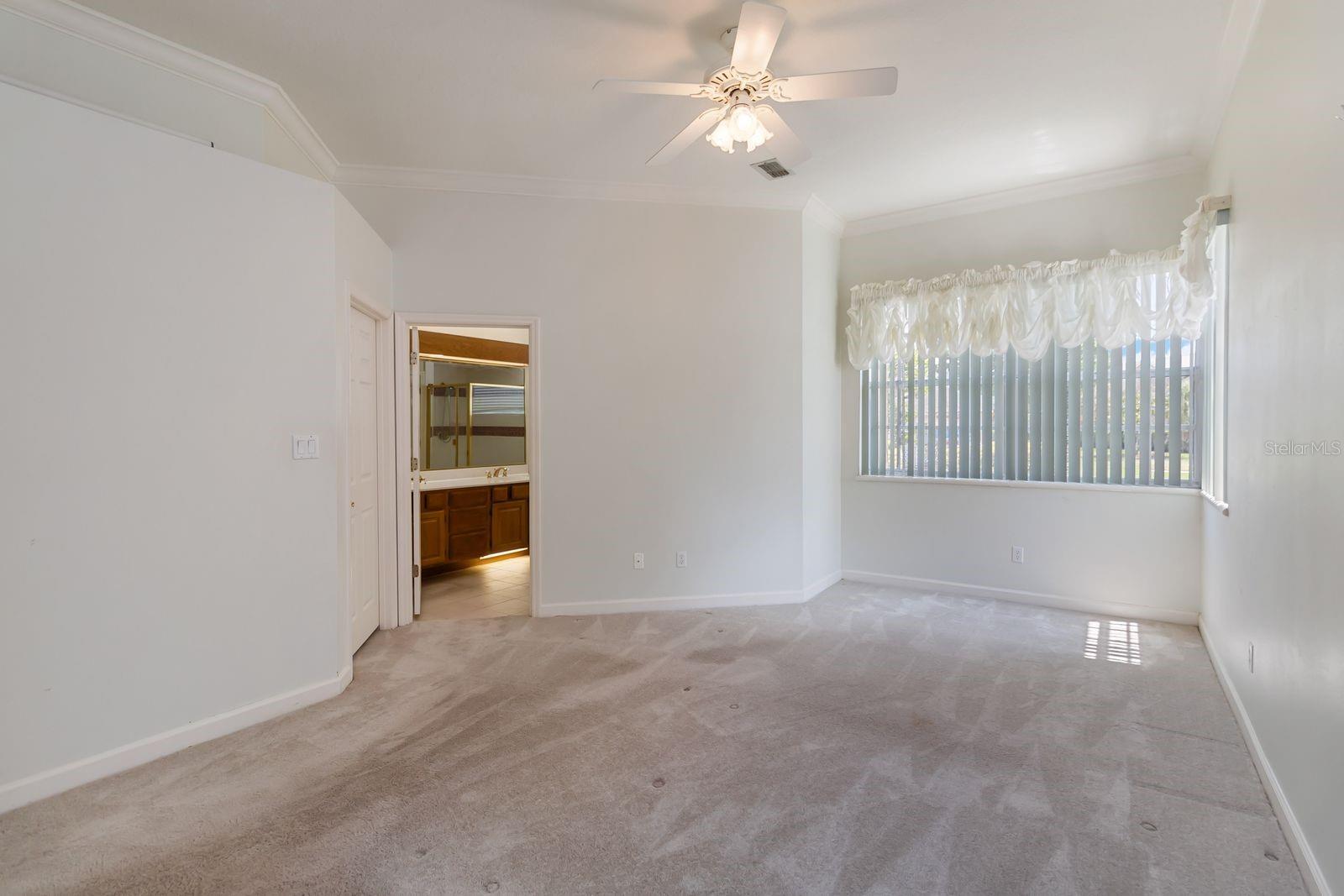 Listing photo id 19 for 14319 Tambourine Dr