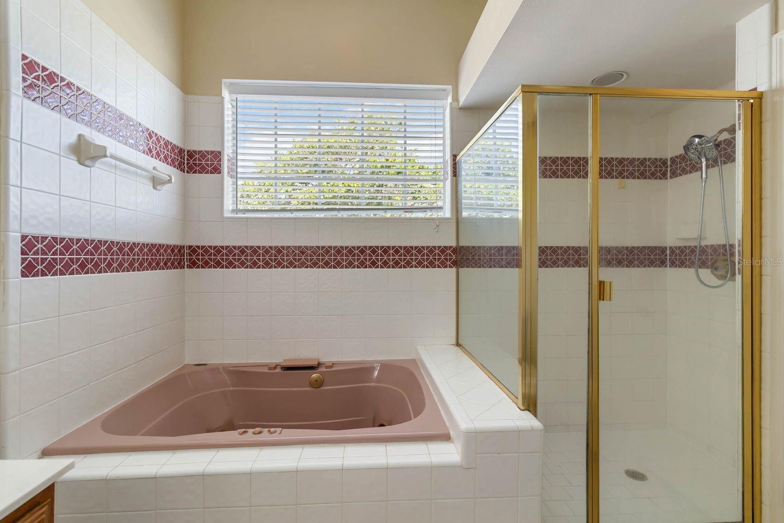 Listing photo id 21 for 14319 Tambourine Dr