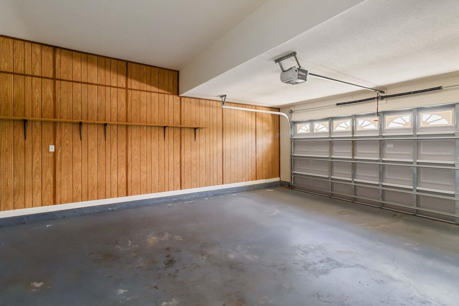 Listing photo id 27 for 14319 Tambourine Dr