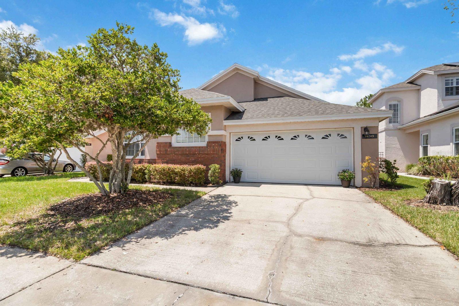 Listing photo id 1 for 14319 Tambourine Dr