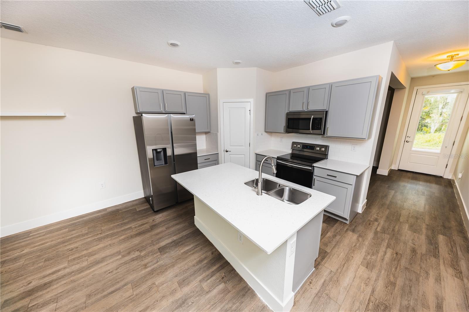 Image 4 of 24 For 3575 1st Drive 60
