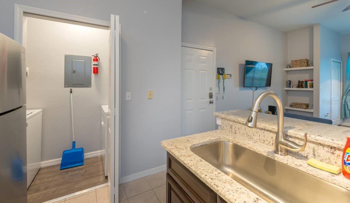Image 15 of 29 For 8927 Legacy Court 301