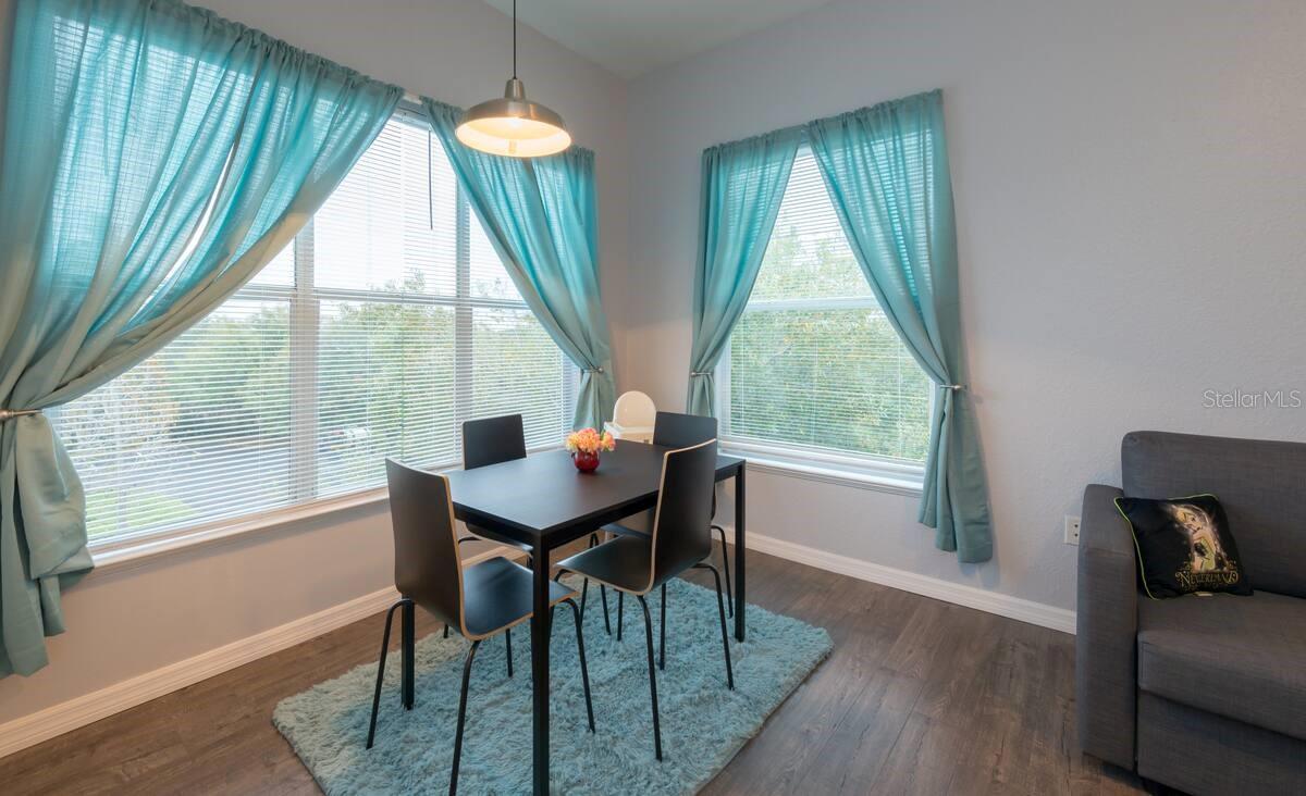 Image 18 of 29 For 8927 Legacy Court 301