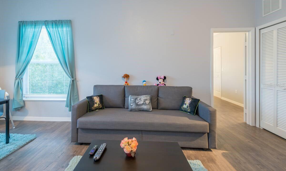 Image 19 of 29 For 8927 Legacy Court 301