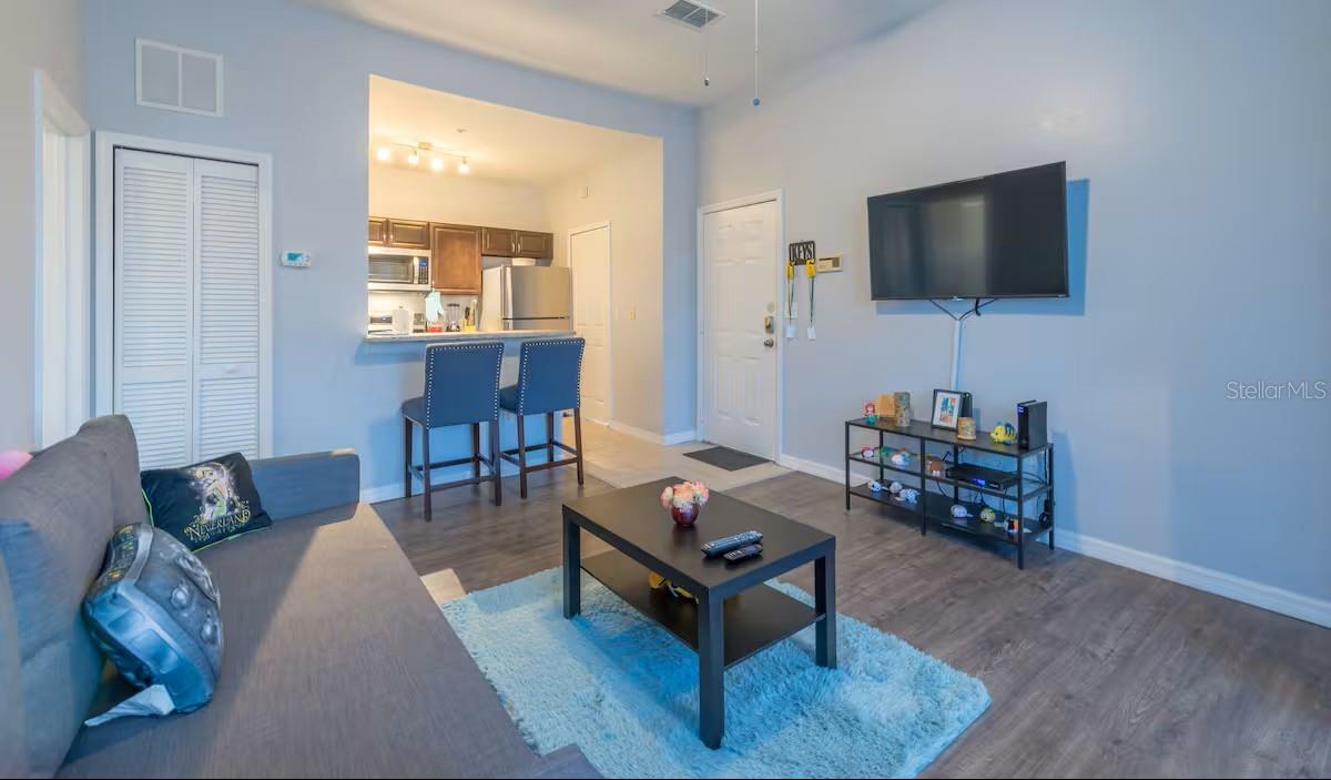 Image 3 of 29 For 8927 Legacy Court 301