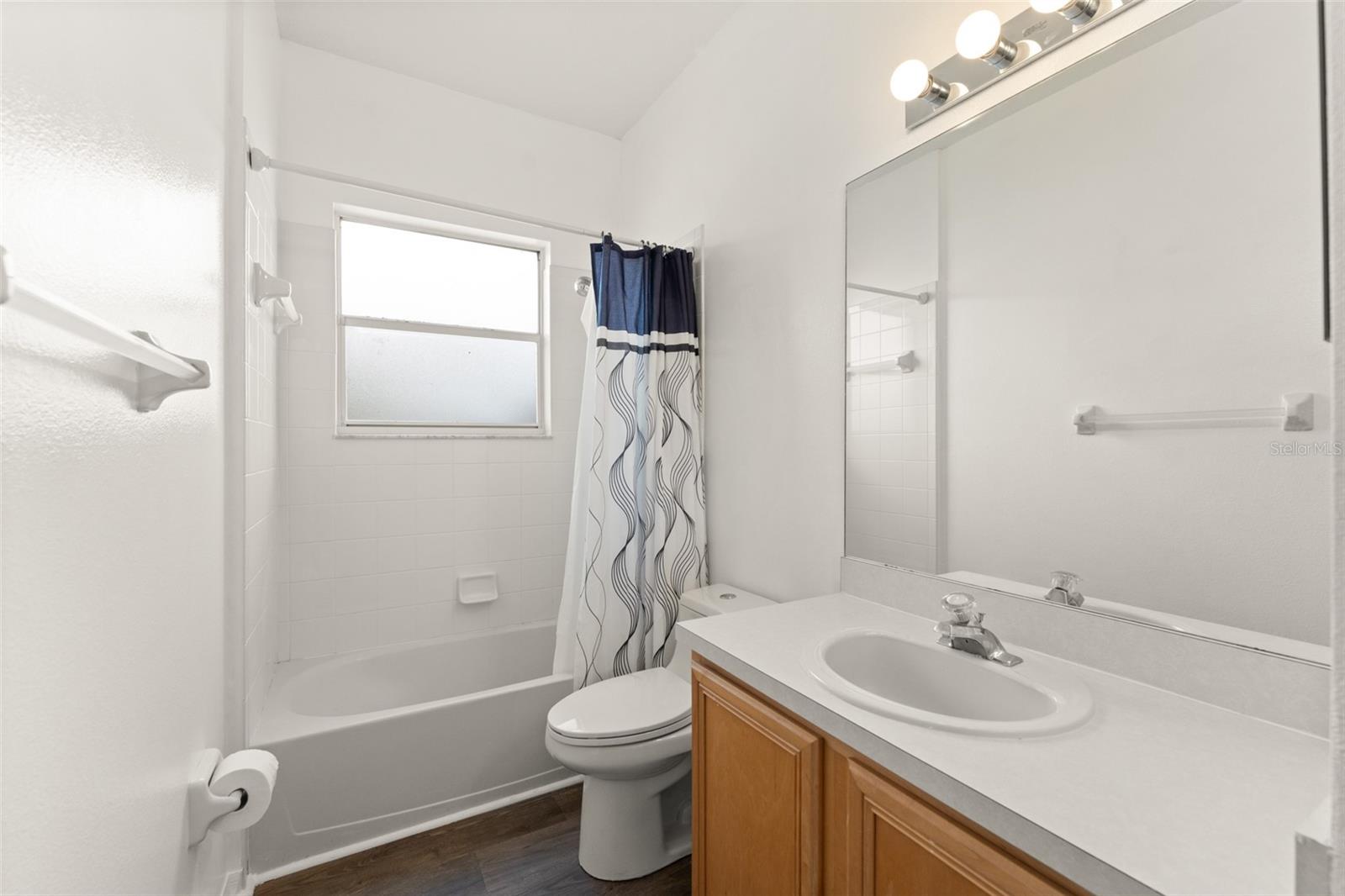 Image 33 of 41 For 453 Peppermill Circle