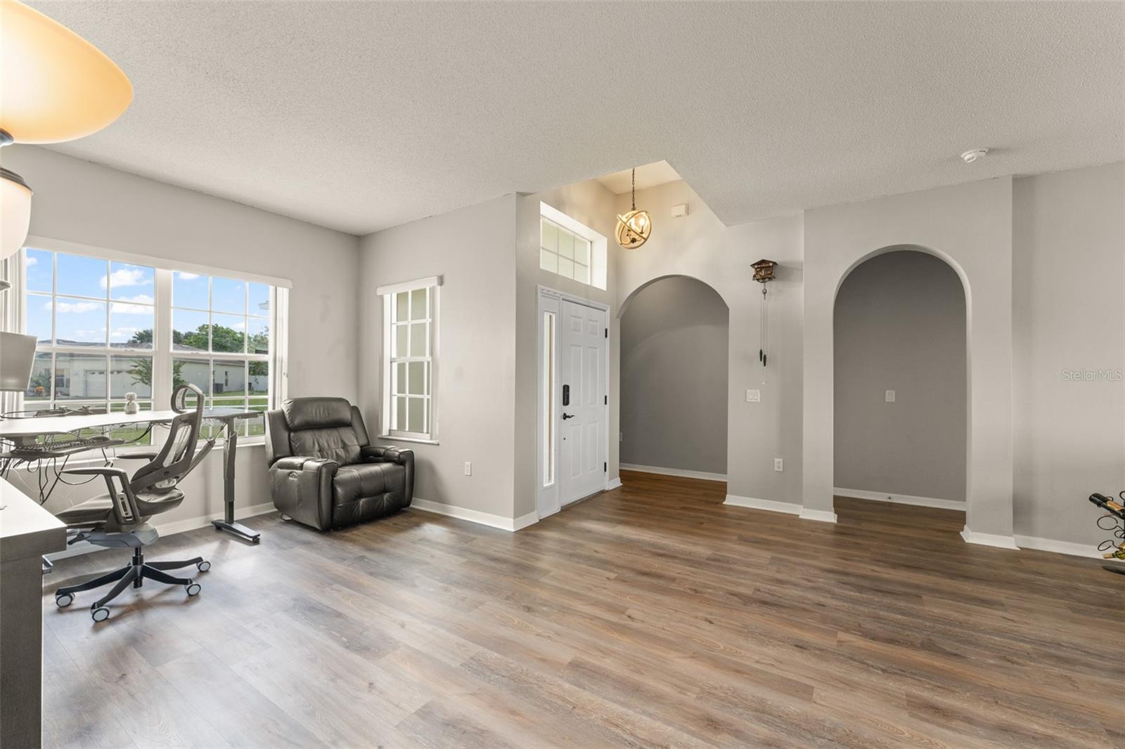 Image 4 of 41 For 453 Peppermill Circle