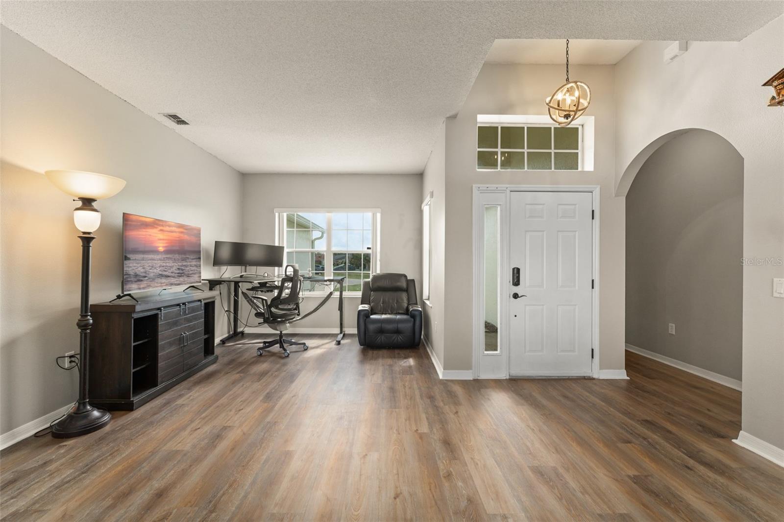 Image 5 of 41 For 453 Peppermill Circle
