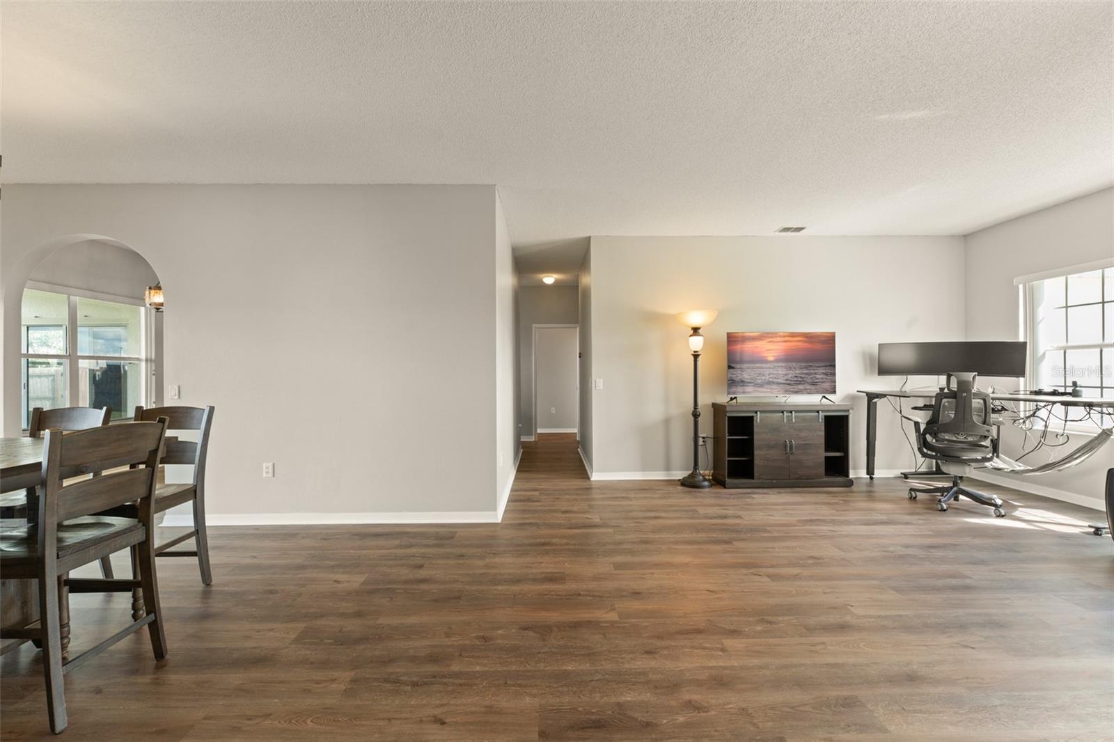 Image 6 of 41 For 453 Peppermill Circle