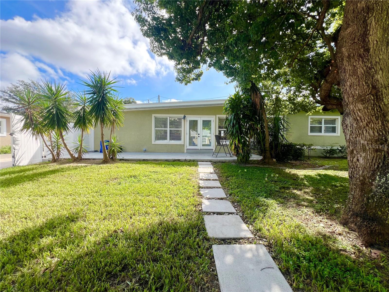 Image 35 of 50 For 5037 Lake Howell Road