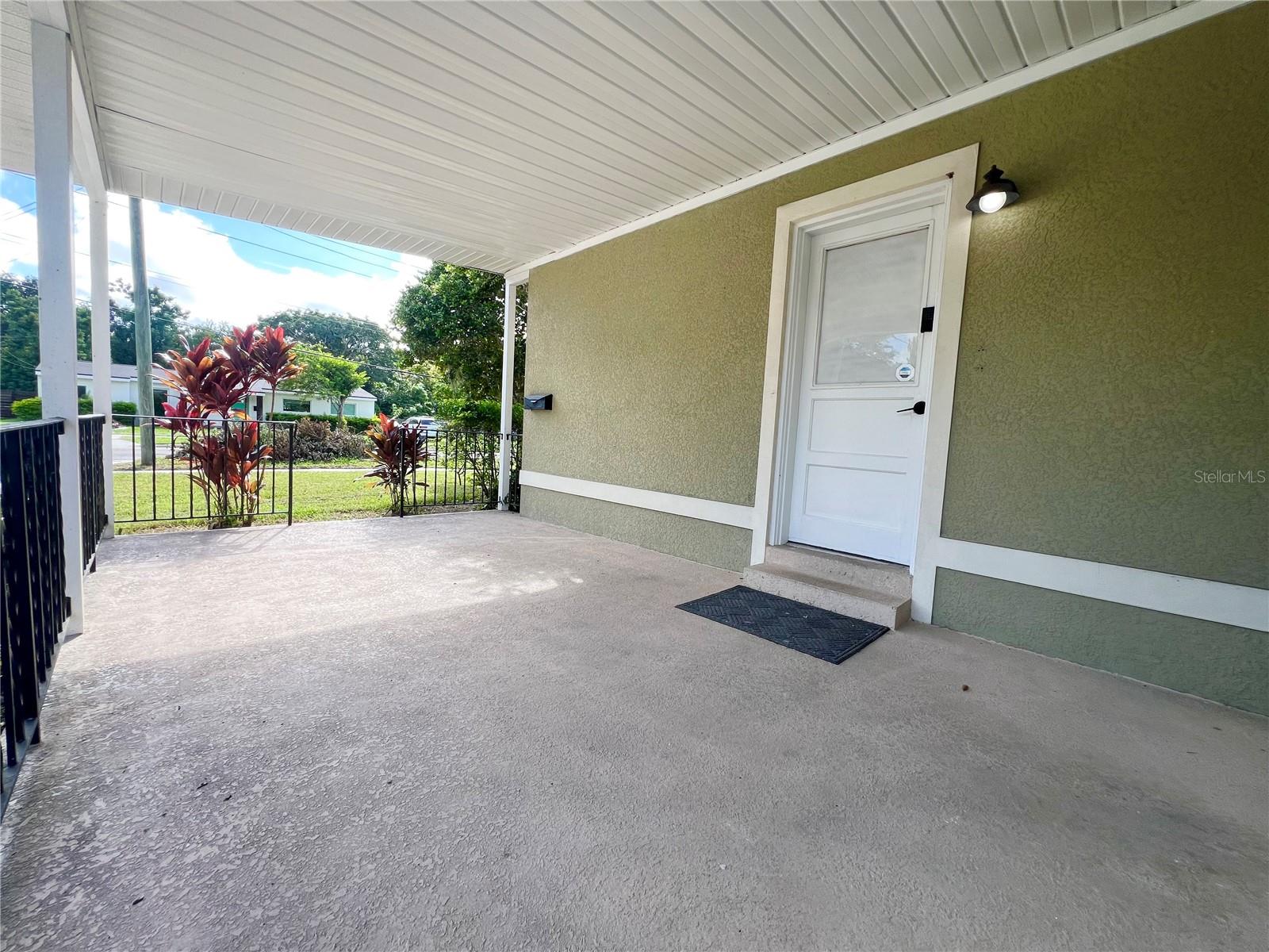 Image 44 of 50 For 5037 Lake Howell Road