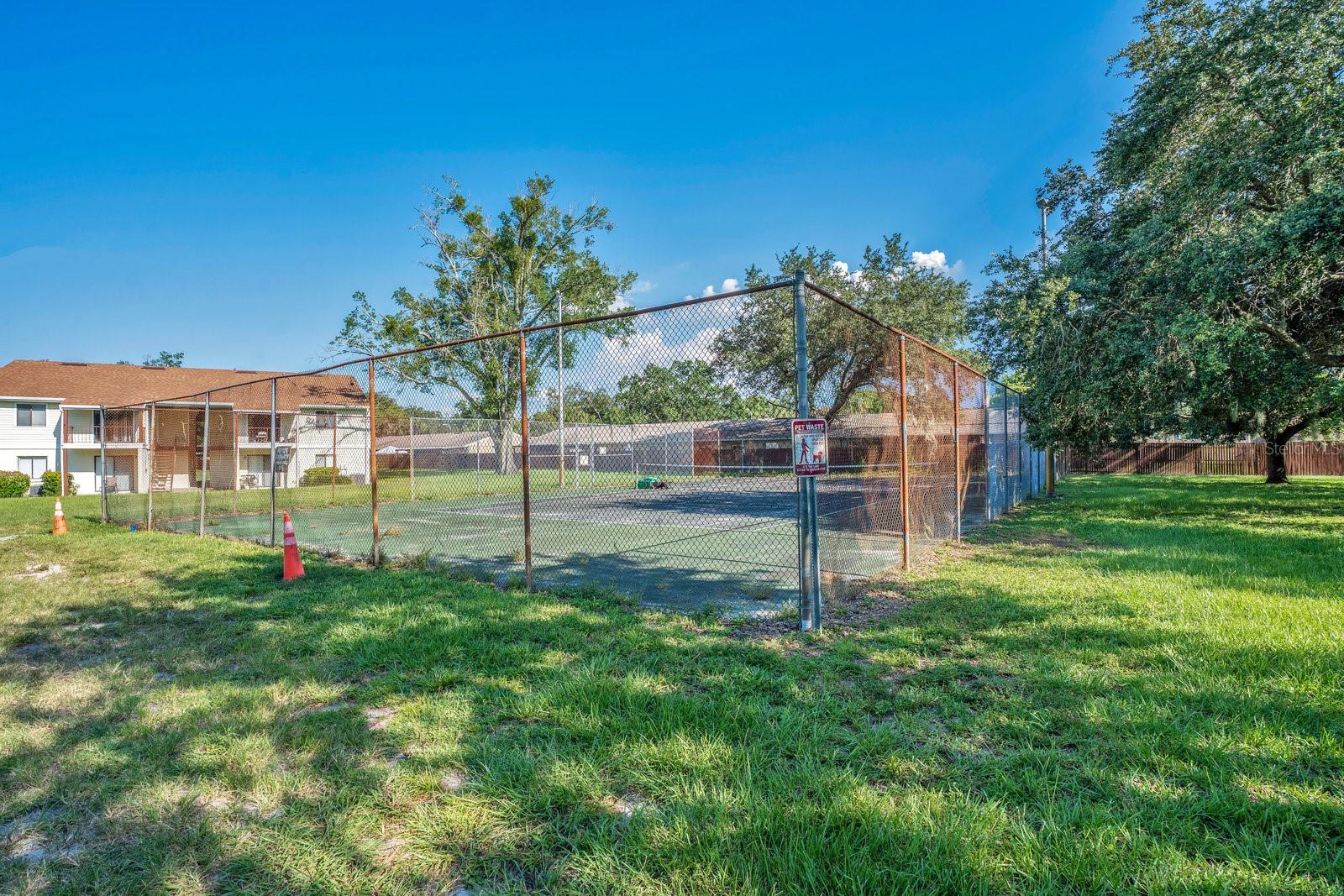 Image 29 of 37 For 310 Cherokee Court D