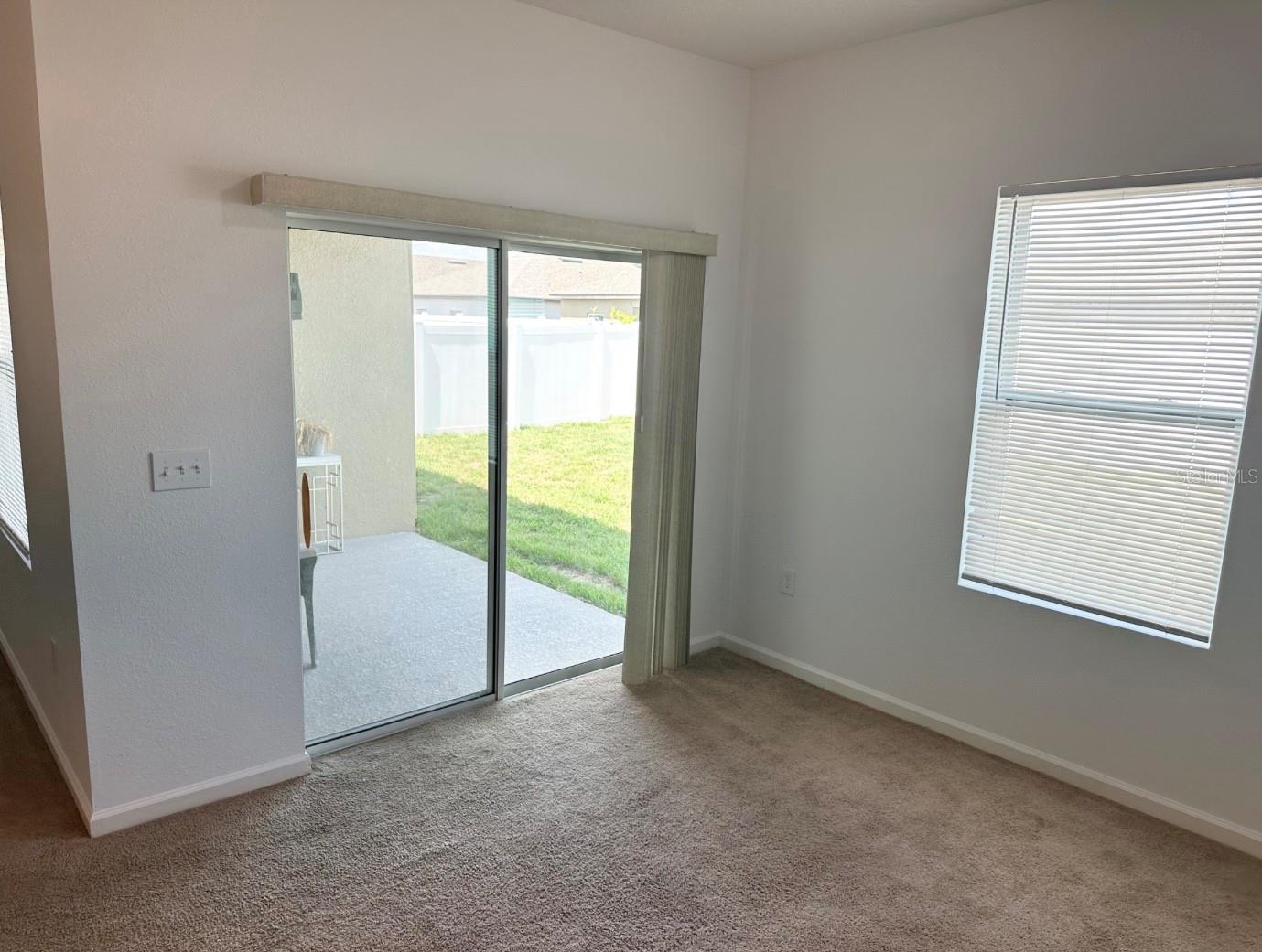 Image 16 of 46 For 896 Orchid Grove Boulevard