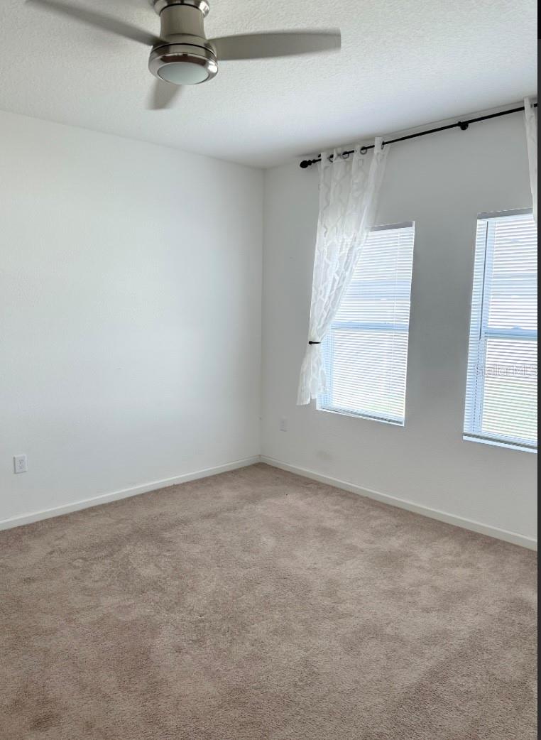 Image 28 of 46 For 896 Orchid Grove Boulevard