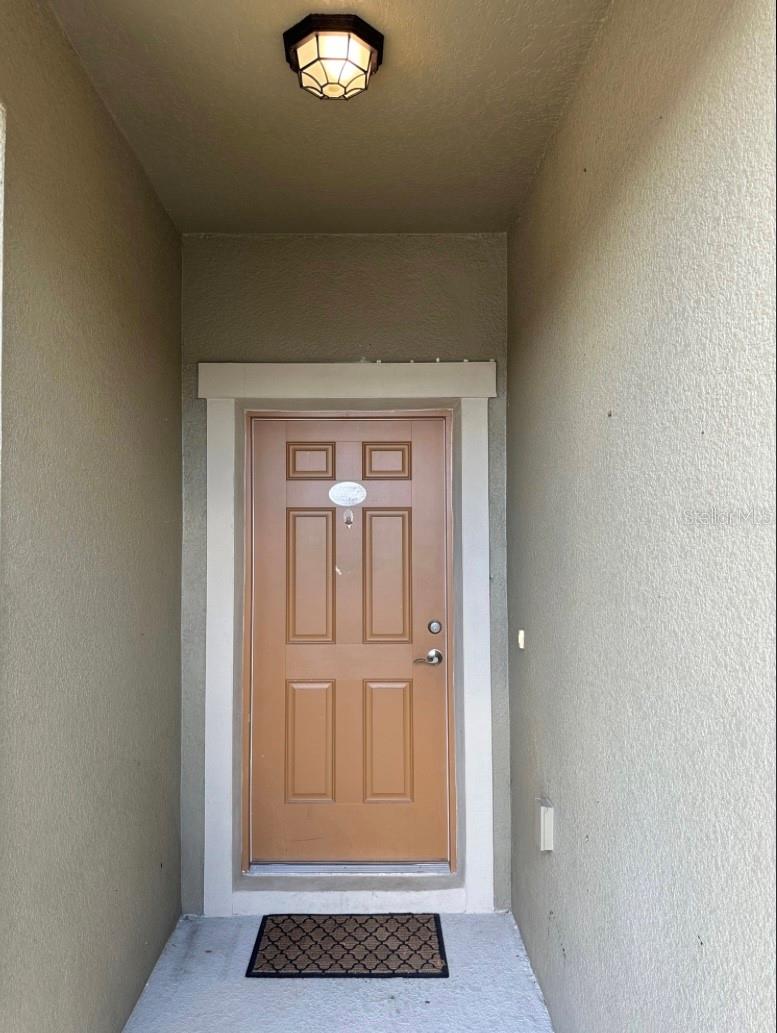 Image 7 of 46 For 896 Orchid Grove Boulevard