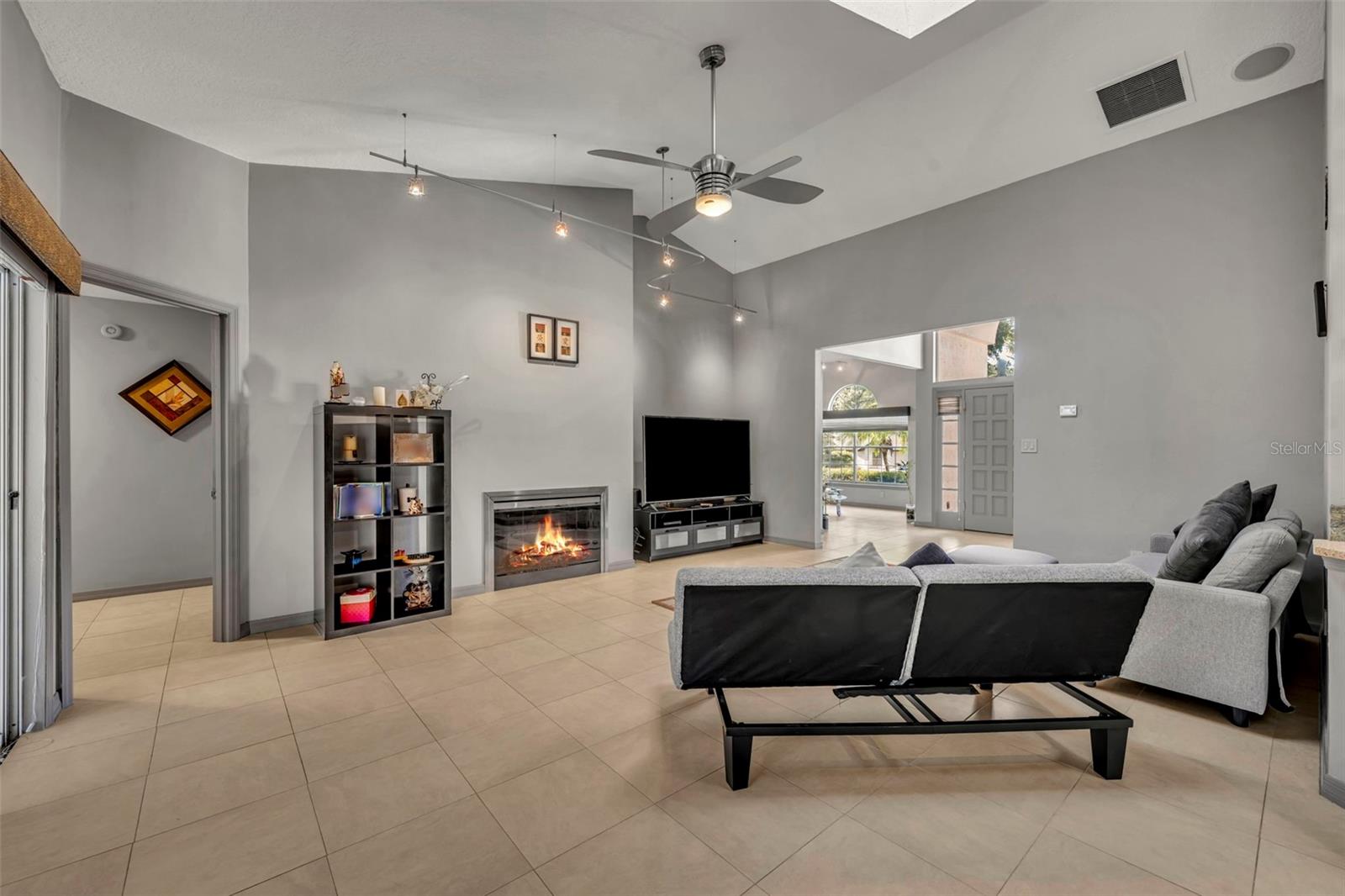 Image 13 of 63 For 2441 Willow Springs Court