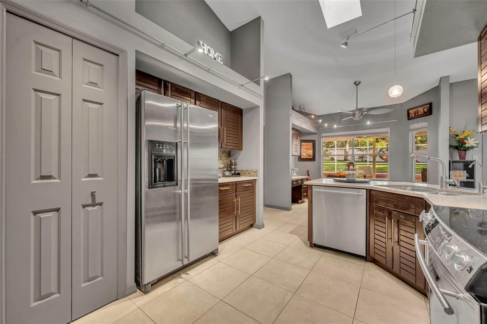 Image 19 of 63 For 2441 Willow Springs Court