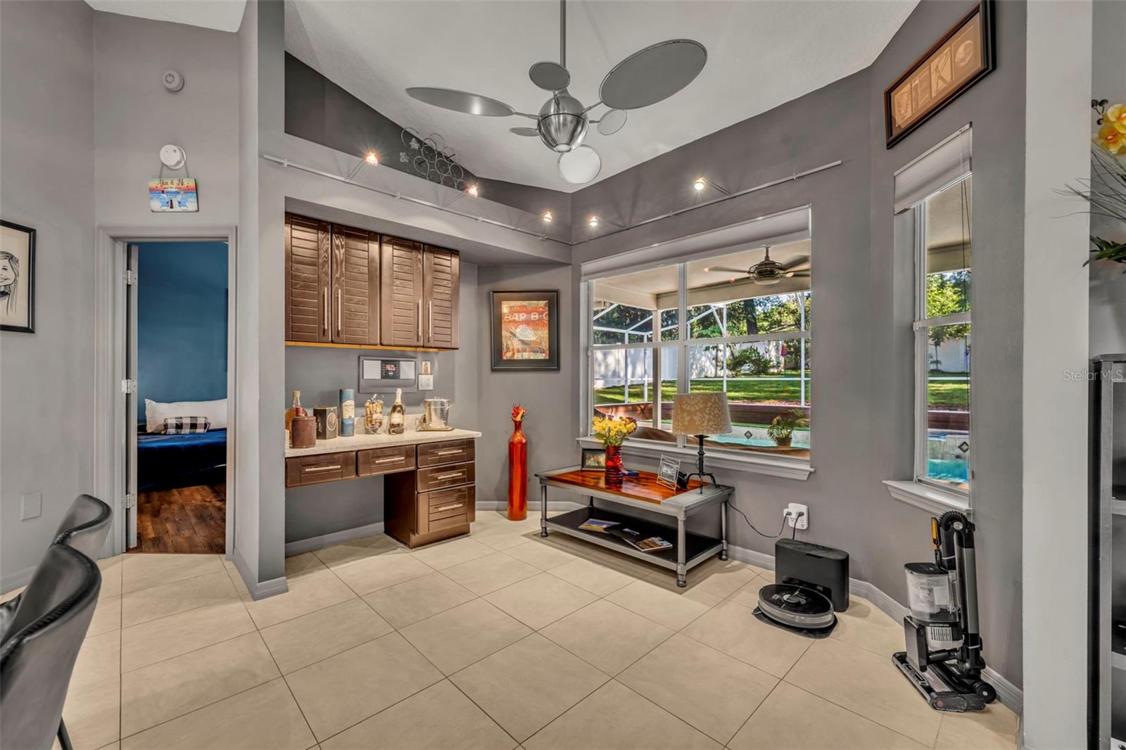 Image 21 of 63 For 2441 Willow Springs Court