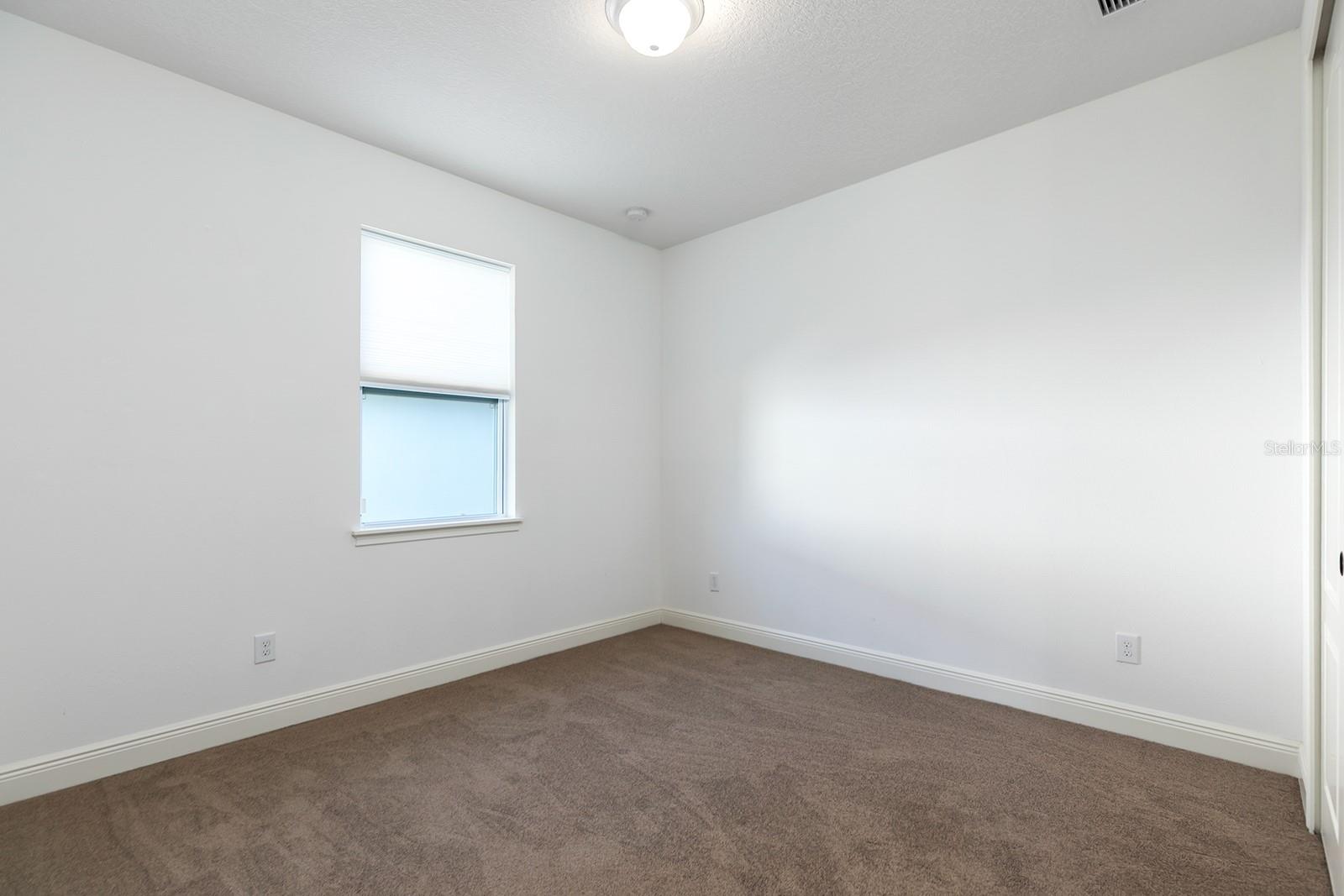 Image 32 of 40 For 2567 Roveri Avenue
