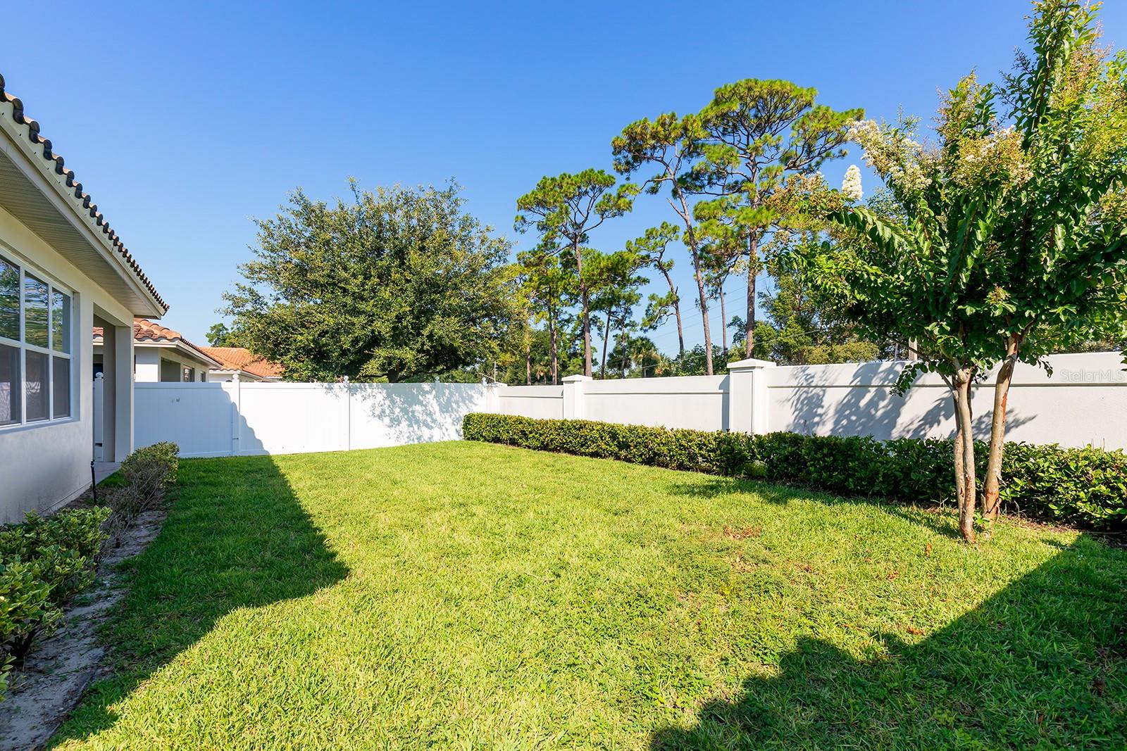 Image 39 of 40 For 2567 Roveri Avenue