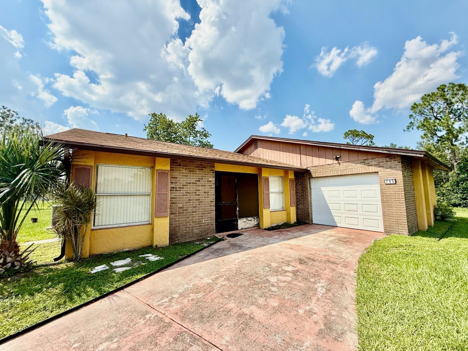 Image 2 of 3 For 713 Green Court