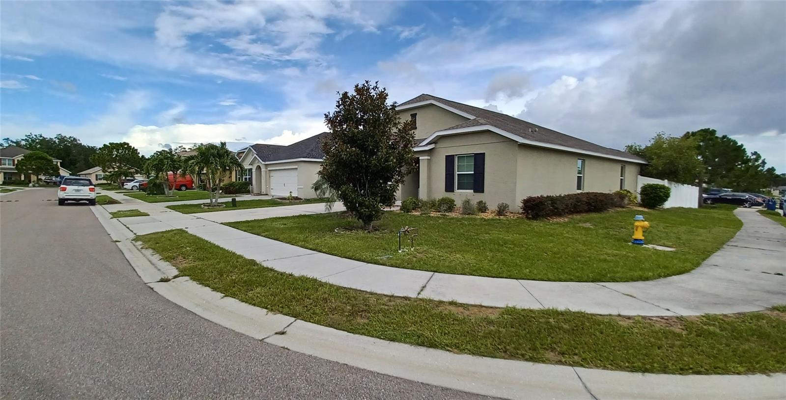 Image 3 of 37 For 5225 11th Street E